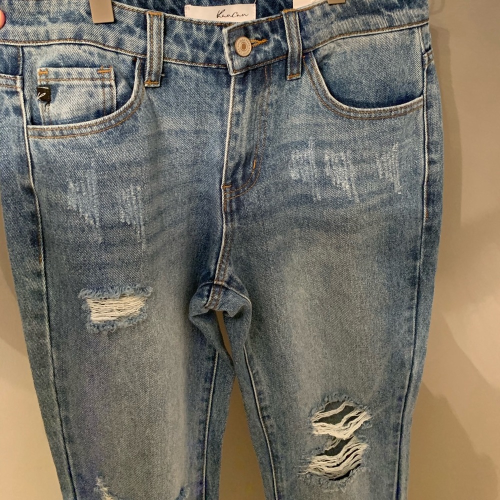 Ripped Mom Jeans